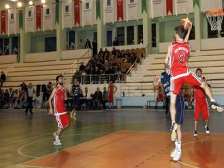 http://img6.mynet.com/yurthaber2/2012/01/rize/rize-universitesi-ve-tiflis-universitesi-arasinda-dostluk-maci-oynadi-8zg.jpg